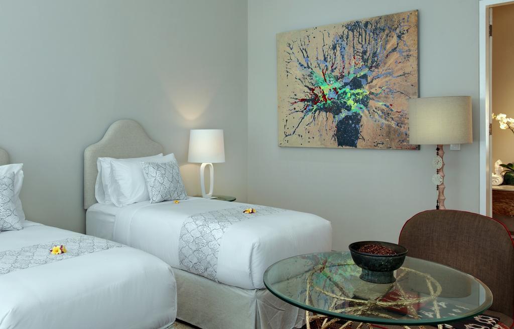 รูมแอนด์เวสปา สวีท 4 Hotel เซมินยัค ห้อง รูปภาพ